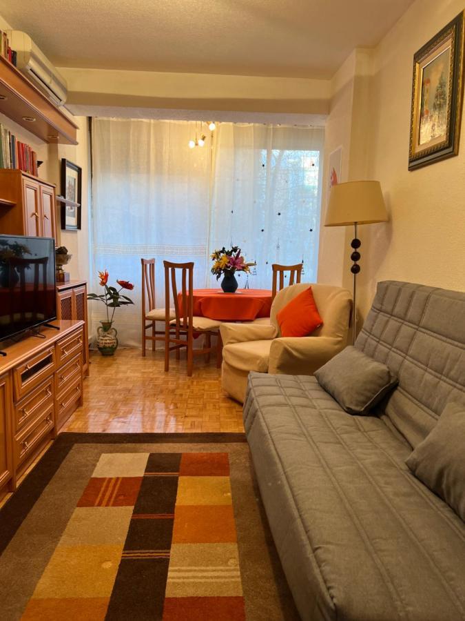 Aparment Legazpi Apartment มาดริด ภายนอก รูปภาพ
